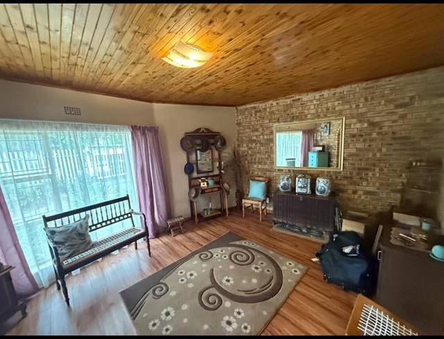 4 BEDROOM HOUSE FOR SALE IN VANDERBIJLPARK SW 2